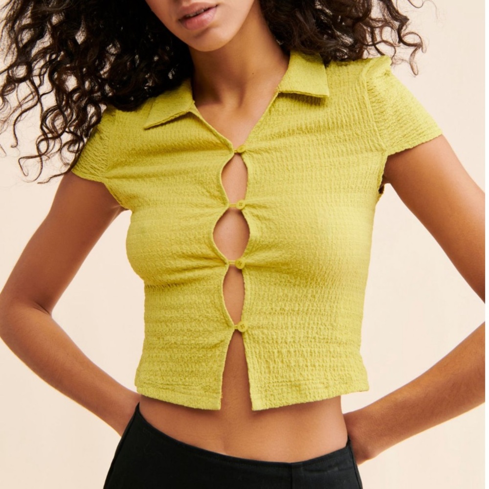 Green Textured Keyhole Button-Up Top
